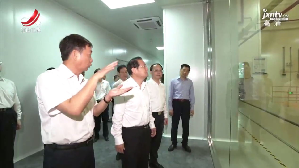 江西省省长易炼红走访威廉希尔新材(图2)